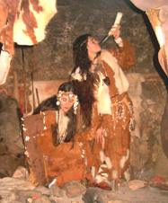 Luce and Nathalie in prehistoric concert 